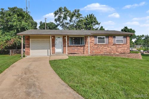 11247 Fawnhaven Dr, Saint Louis, MO, 63126-3507 | Card Image