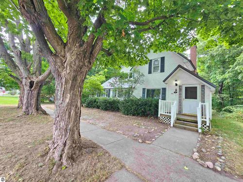 116 S Huron, Lake City, MI, 49651-5004 | Card Image