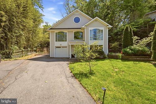 8400 Thornden Ter, BETHESDA, MD, 20817-6808 | Card Image
