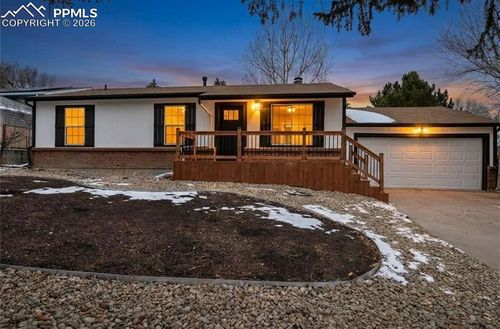 995 Oakwood Dr, Castle Rock, CO, 80104-1634 | Card Image