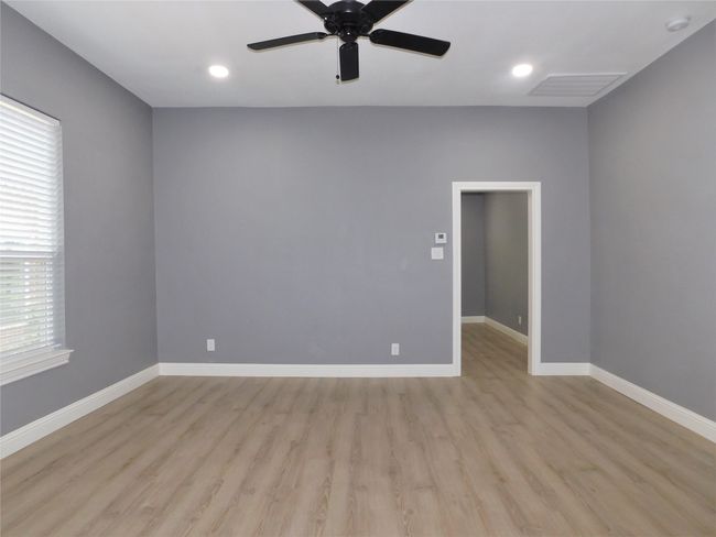 1422 N Locust St, Home with 1 bedrooms, 1 bathrooms and null parking in Denton TX | Image 8