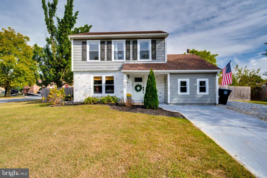 Denise Ln, Williamstown, NJ 08094