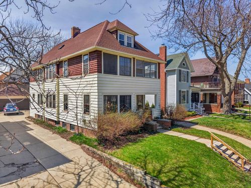 3315-3313 N Summit Avenue, Milwaukee, WI, 53211 | Card Image