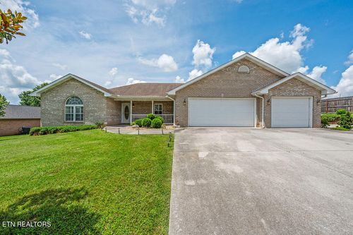 674 Southview Cir, Kodak, TN, 37764-1890 | Card Image