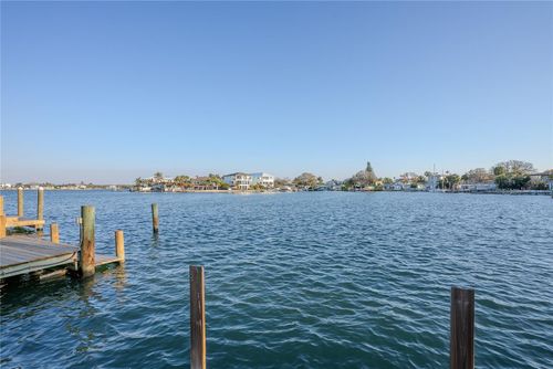 407 20th Ave, INDIAN ROCKS BEACH, FL, 33785-2929 | Card Image