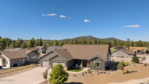 2712 W Highland Meadows Dr, Williams, AZ, 86046-9179 | Card Image
