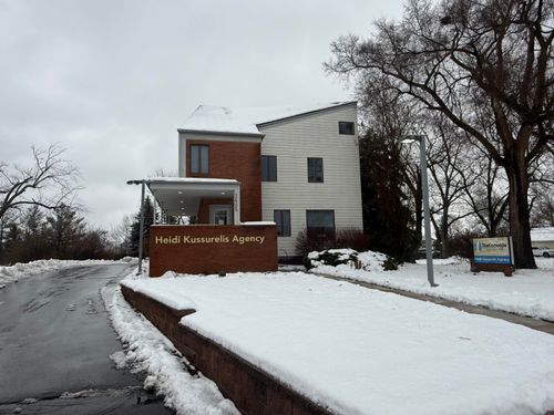 2405 S Main St, Ann Arbor, MI, 48103-5834 | Card Image