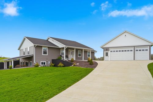 24-123 Wagon Wheel Dr, LANARK, IL, 61046-9214 | Card Image