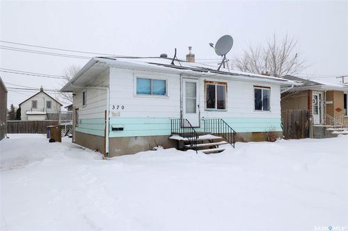 370 Wascana Street, Regina, SK, S4R4H9 | Card Image