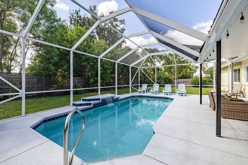 2095 32nd Ave, Vero Beach, FL, 32960-2429 | Card Image