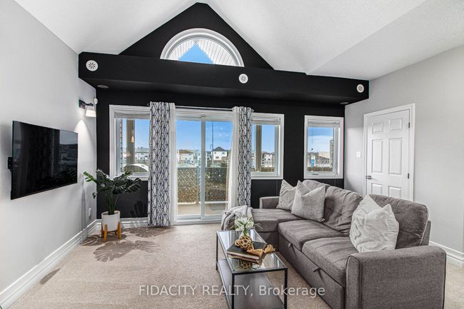 K - 139 Harthill Way, Condo with 2 bedrooms, 2 bathrooms and null parking in Ottawa ON | Image 4