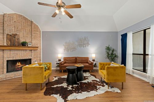 10311 Grand Cir, San Antonio, TX, 78239-1413 | Card Image