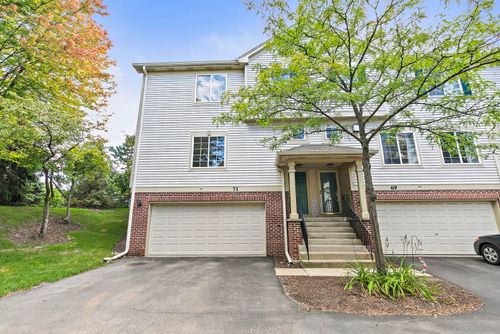 71 Monarch Dr, Streamwood, IL, 60107-3380 | Card Image