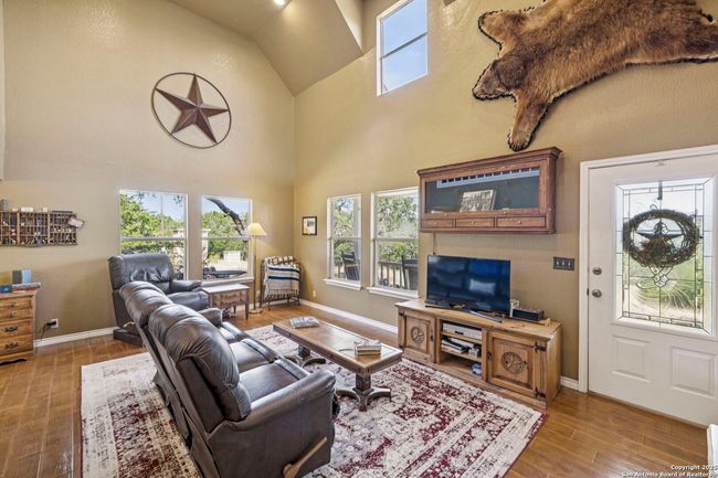 5014 Bump Gate Rd, House other with 3 bedrooms, 2 bathrooms and null parking in Pipe Creek TX | Image 8