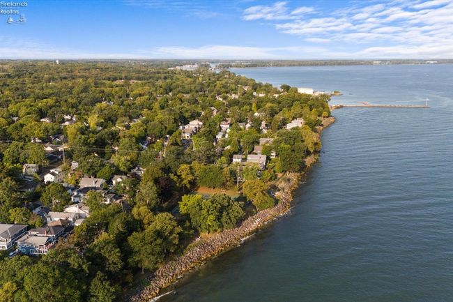 202 Plum Ave, House other with 5 bedrooms, 3 bathrooms and null parking in Lakeside OH | Image 38