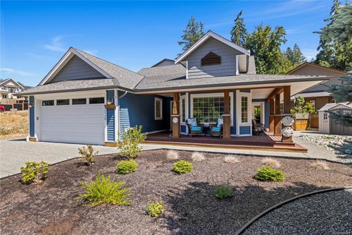 536 Cook St, Ladysmith, BC, V9G1A4 | Card Image