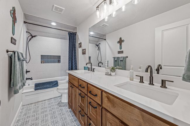 242 Little Tree, House other with 3 bedrooms, 3 bathrooms and null parking in Tolar TX | Image 34