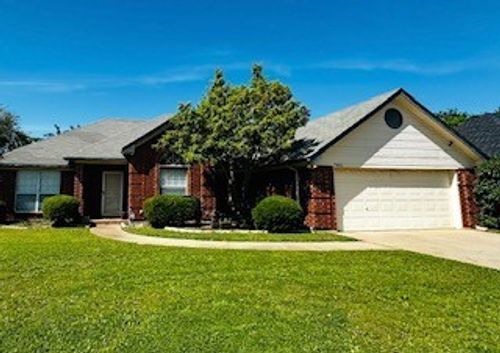 7801 Cortland Drive, North Richland Hills, TX, 76182 | Card Image