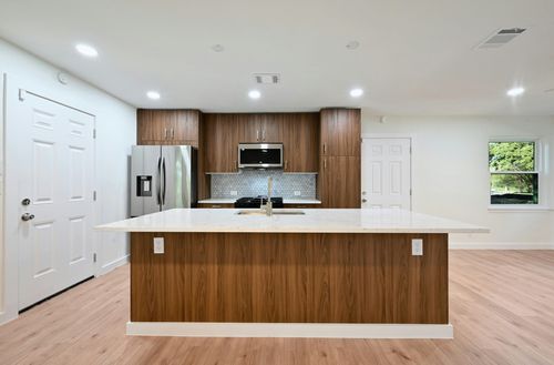 4611 Goliad Ln, Austin, TX, 78745-1942 | Card Image