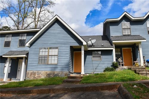 735 Oak Dr, Hapeville, GA, 30354-1062 | Card Image