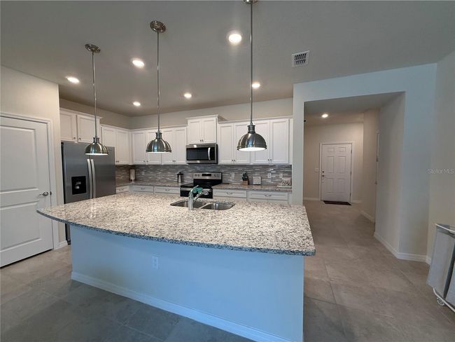 3990 Lana Ave, Townhouse with 5 bedrooms, 5 bathrooms and null parking in DAVENPORT FL | Image 4