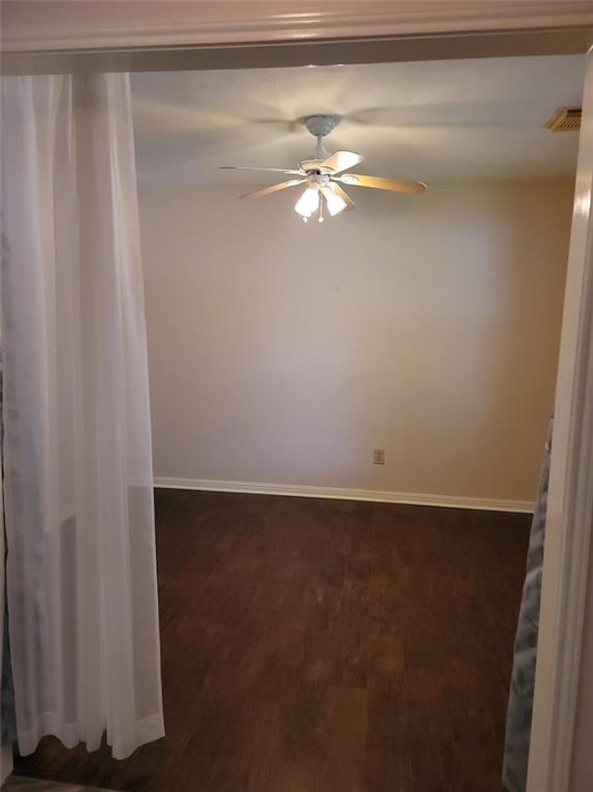 Formal dining/playroom/studio | Image 19