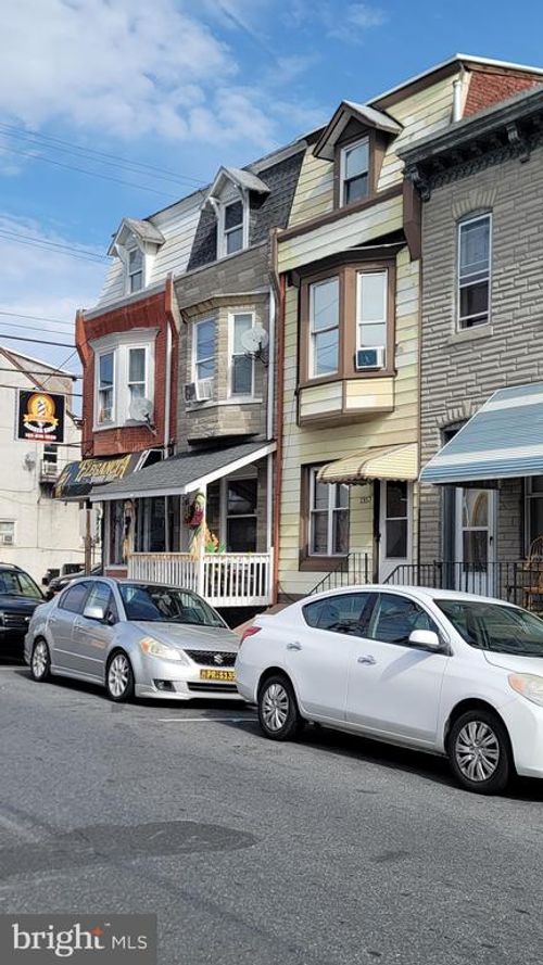 1357 N 10th St, READING, PA, 19604-1903 | Card Image