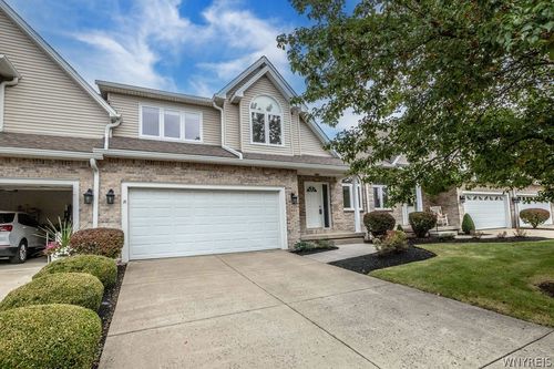 335 White Oak Ln, Grand Island, NY, 14072-3323 | Card Image