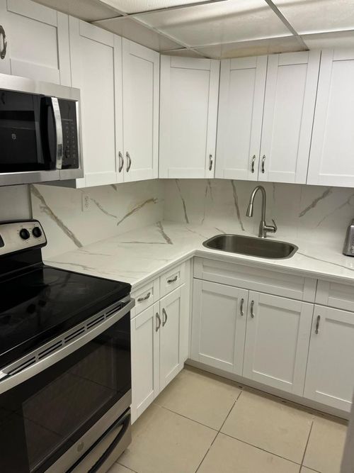 apt-102-1758 Nw 55th Ave, Lauderhill, FL, 33313-4809 | Card Image