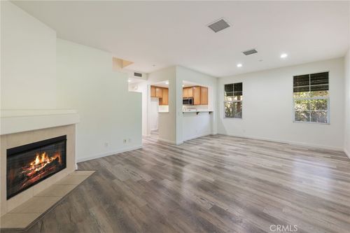 300 Dewdrop, Irvine, CA, 92603-1605 | Card Image