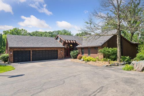 6517 Crackleberry Trl, Woodbury, MN, 55129-8418 | Card Image