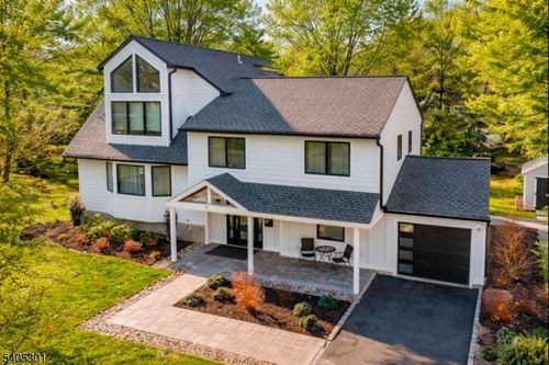 17 Badgley Dr, New Providence, NJ, 07974-2501 | Card Image