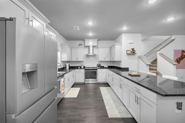 8705 Tudor Pl, Townhouse with 3 bedrooms, 3 bathrooms and null parking in Dallas TX | Image 9