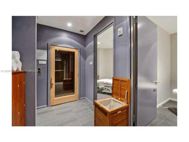 APT-3003 - 1300 Brickell Bay Dr, Condo with 2 bedrooms, 2 bathrooms and null parking in Miami FL | Image 32