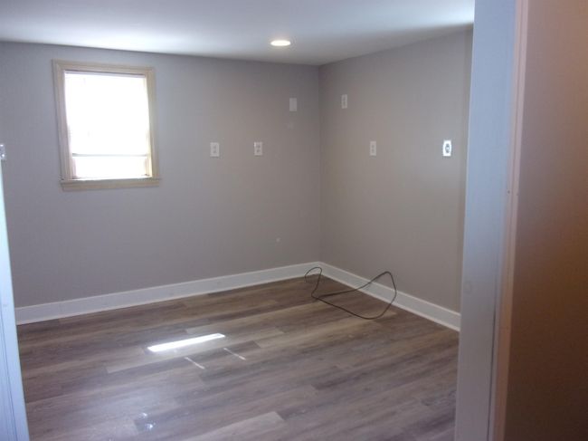1 - 7 Elliott St, Condo with 2 bedrooms, 1 bathrooms and null parking in Laconia NH | Image 11