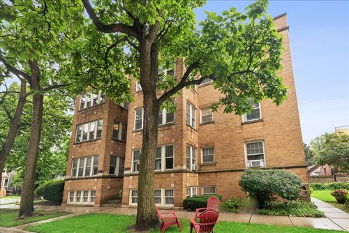 2n-3804 N Hamilton Ave, Chicago, IL, 60618-3968 | Card Image