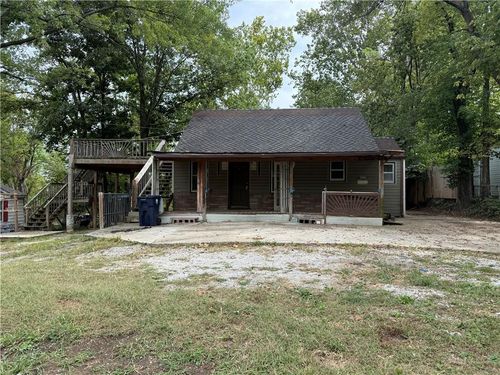 2449 Mckinley Ave, Kansas City, MO, 64129-1429 | Card Image
