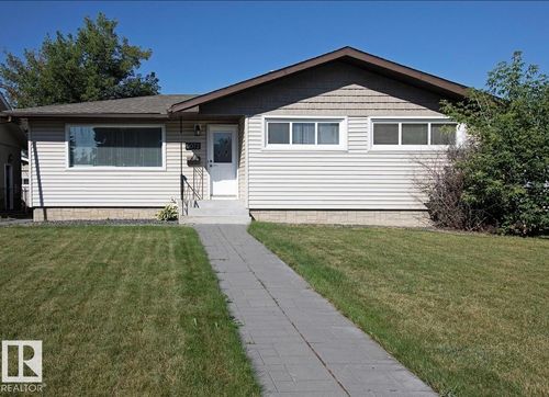 9072 52 St Nw, Edmonton, AB, T6B1G2 | Card Image