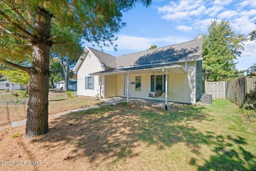 407 E Garfield Avenue, Swanton, OH, 43558 | Card Image