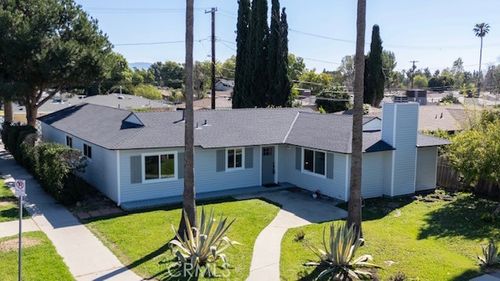 11256 Haskell Ave, Granada Hills, CA, 91344-7200 | Card Image