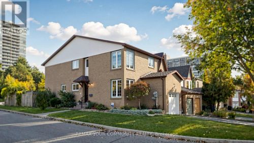 59 Robert Hicks Drive, Toronto (Westminster-Branson), ON, M2R3R2 | Card Image