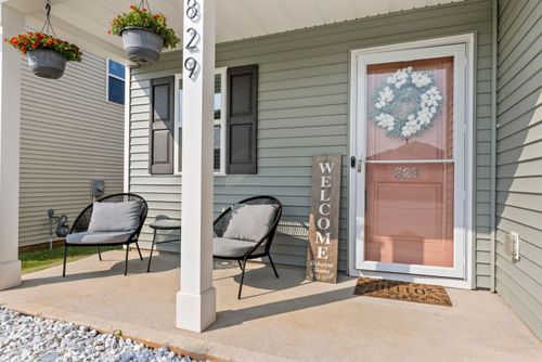 829 Alley Ridge Dr, Inman, SC, 29349-9697 | Card Image