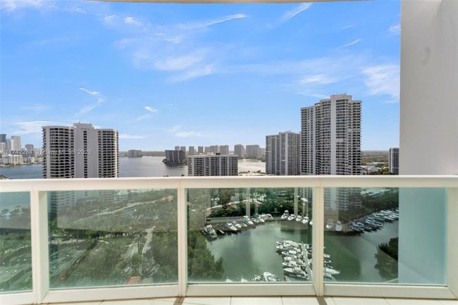 APT-2011 - 19400 Turnberry Way, Condo with 3 bedrooms, 3 bathrooms and null parking in Aventura FL | Image 40