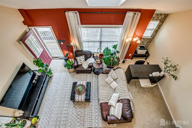 52 Central Square Park, Townhouse with 2 bedrooms, 2 bathrooms and null parking in Metuchen NJ | Image 37