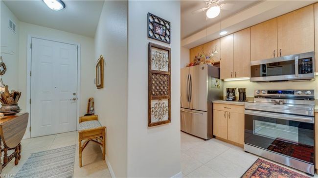 APT-202 - 1133 Van Loon Commons Cir, Condo with 2 bedrooms, 2 bathrooms and 1 parking in CAPE CORAL FL | Image 4