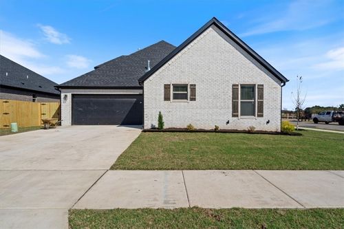 6900 Sw Basswood Ave, Bentonville, AR, 72713 | Card Image