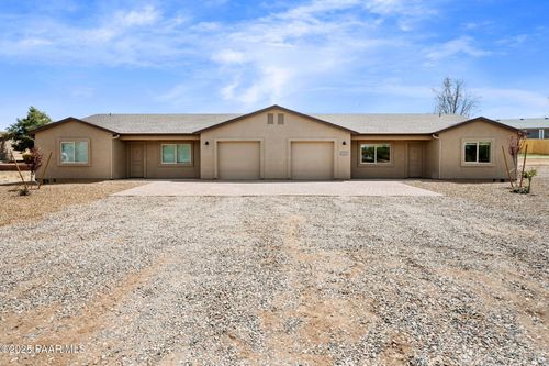 4285 N Viewpoint Dr, Prescott Valley, AZ, 86314-5422 | Card Image