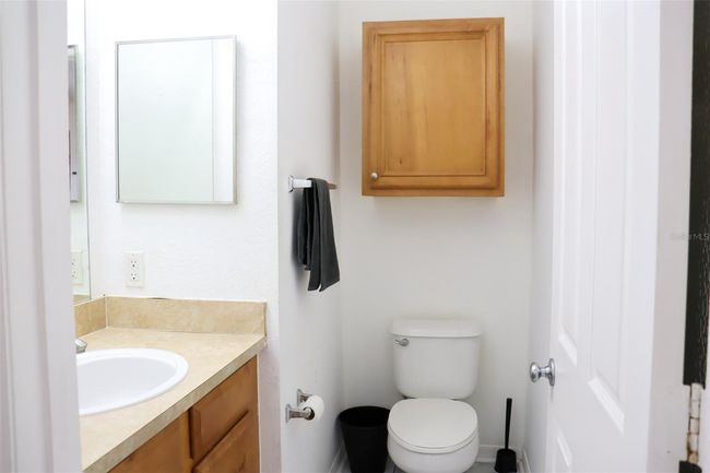 Main Floor Bath | Image 8