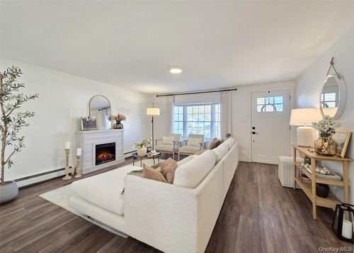 45 Rose Pl, Selden, NY, 11784-3123 | Card Image