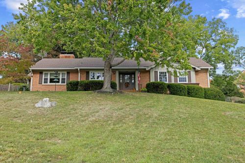 1028 Ridgemont Dr, Staunton, VA, 24401-3512 | Card Image